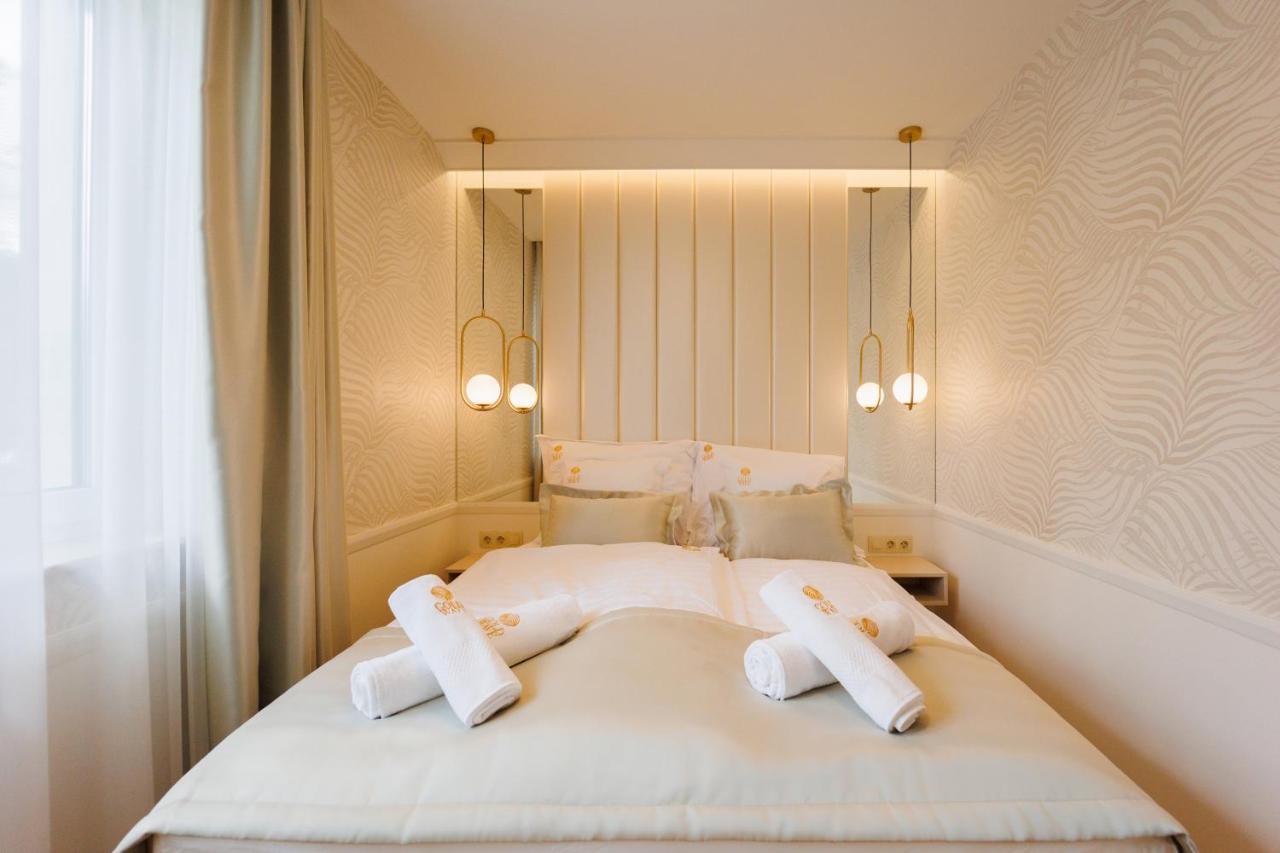 Gold Wave Apartments Шіофок Екстер'єр фото