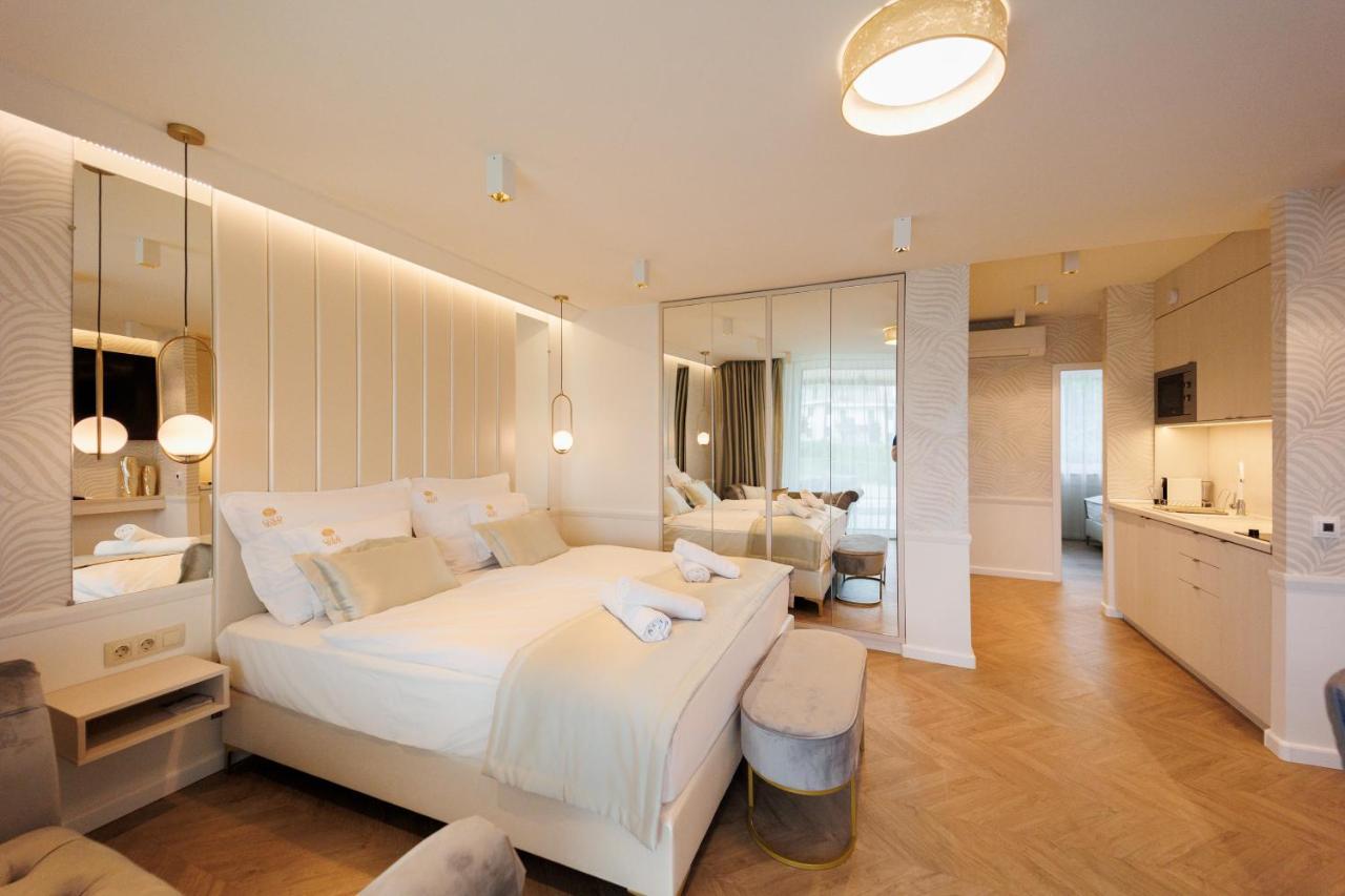 Gold Wave Apartments Шіофок Екстер'єр фото