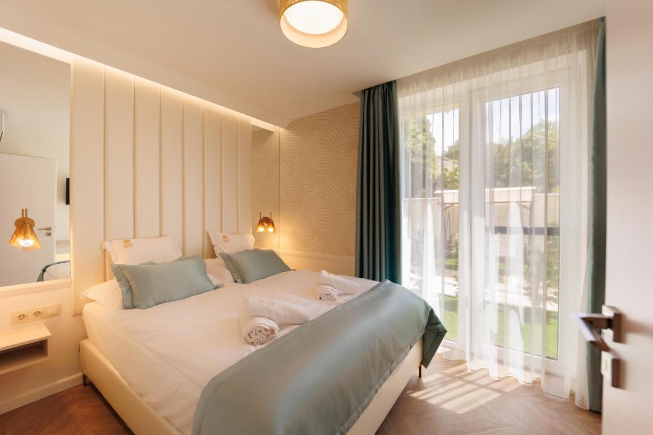 Gold Wave Apartments Шіофок Екстер'єр фото